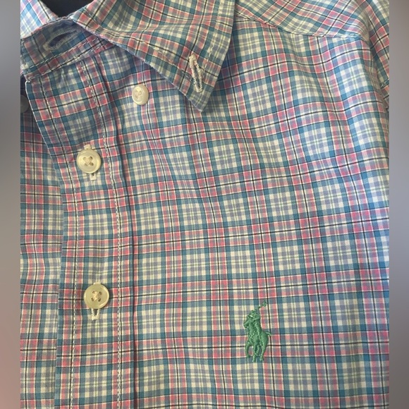 Boys size 8 - long sleeve button down - Picture 2 of 3